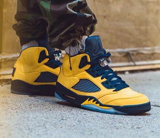 AJ5 Michigan black and yellow