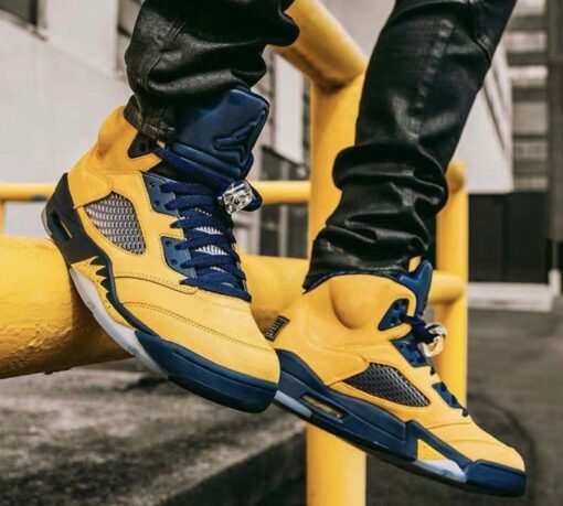 AJ5 Michigan black and yellow