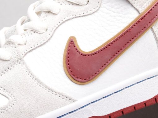 Beige and red hook high top knight color matching