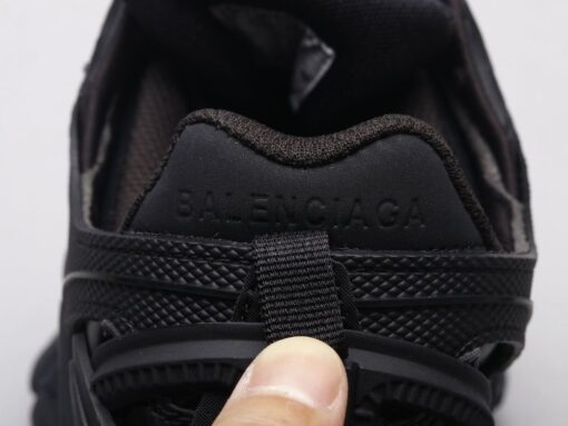 Bla Track Hollow Black Sneaker
