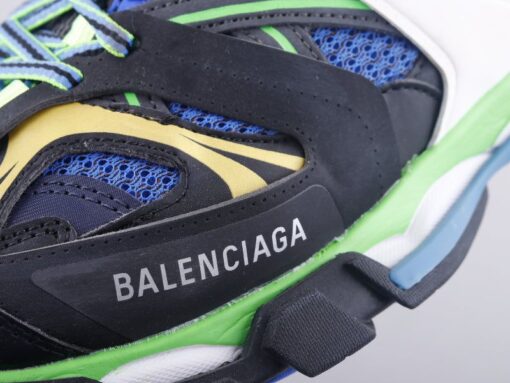 Bla Track Three Generations Sneaker