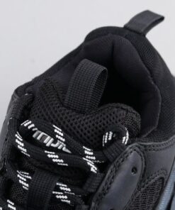 Bla Triple S Pure Black Sneaker