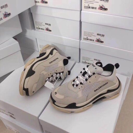 High Quality Bla Sneaker 070