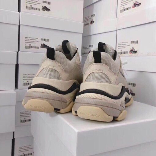 High Quality Bla Sneaker 070