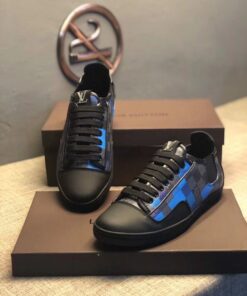 High Quality Luv Sneaker 045