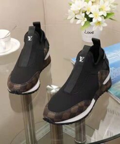 High Quality Luv Sneaker 075