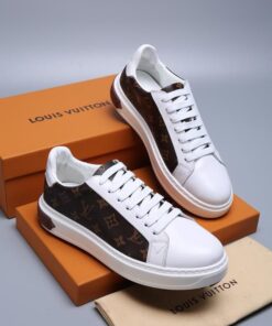 High Quality Luv Sneaker 105