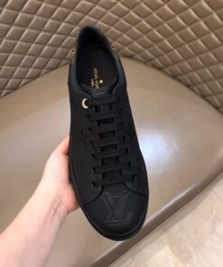 LUV Casual Slip Black Sneaker