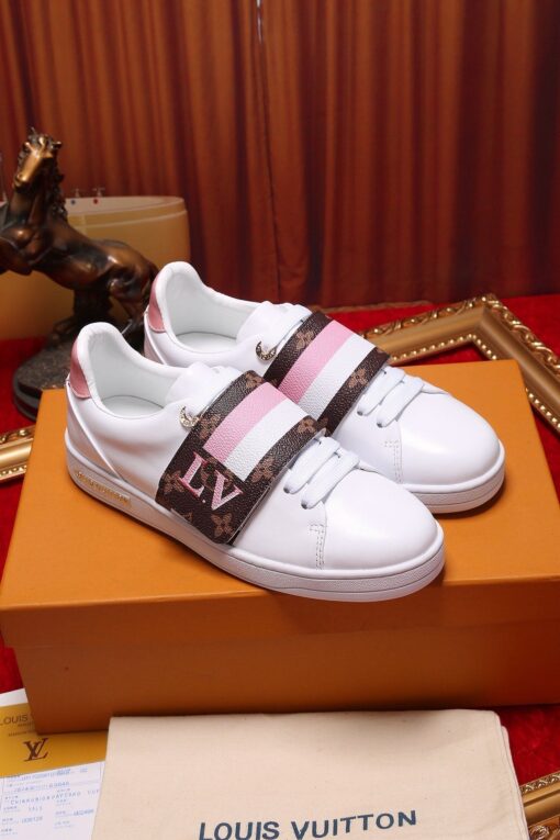 LUV Font Row Pink Sneaker