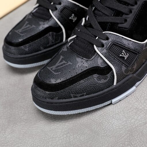 Luv Rivoli In Black Sneaker