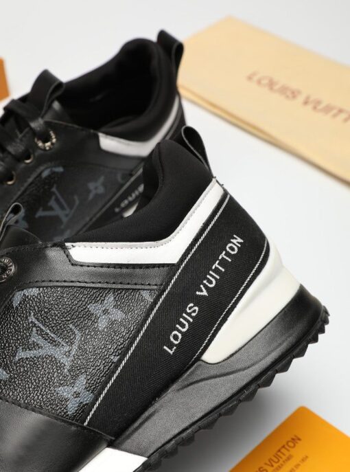 LUV Run Away Black Sneaker