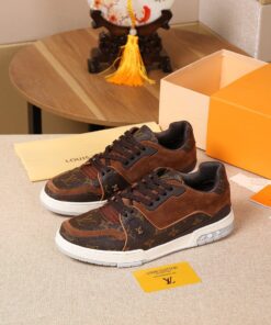 LUV SurfaBL In BLnogram Brown Sneaker