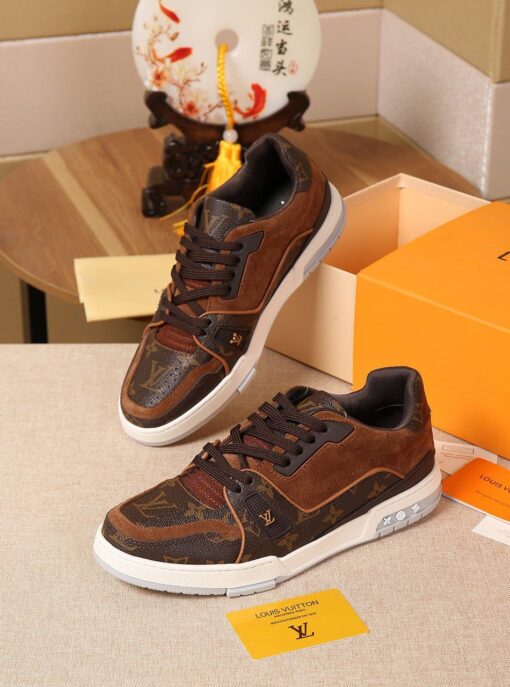 LUV SurfaBL In BLnogram Brown Sneaker