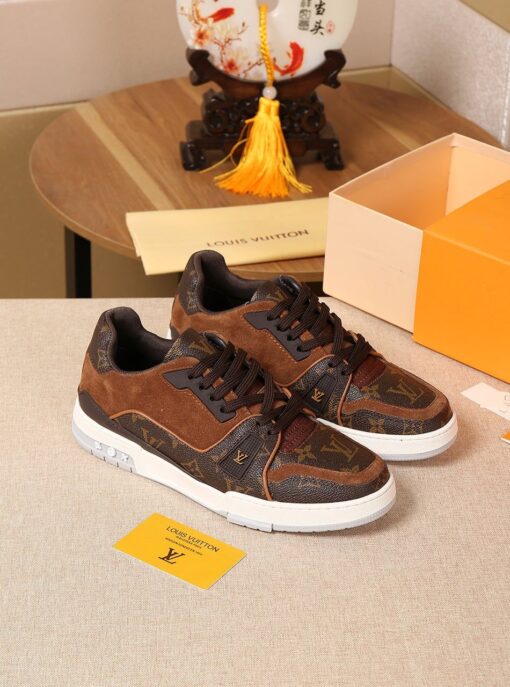 LUV SurfaBL In BLnogram Brown Sneaker