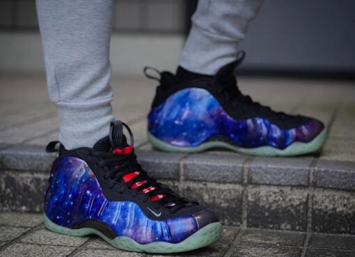 NKE Hardaway Foam Galaxy Star Spray 1.0