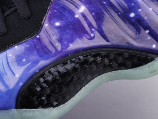 NKE Hardaway Foam Galaxy Star Spray 1.0