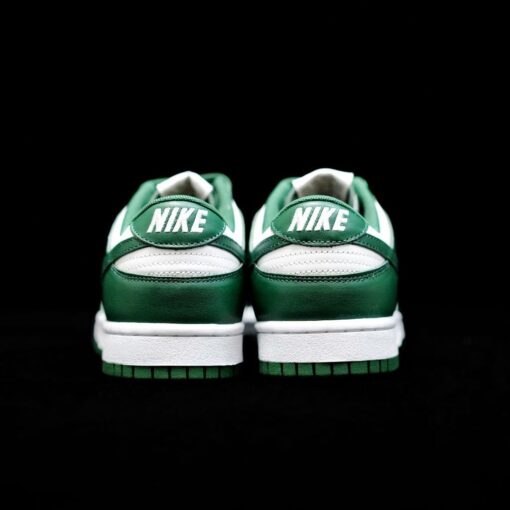 NKE Varsity Green green