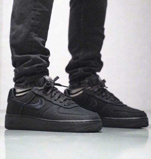 Stussy x AF1 Pure Black