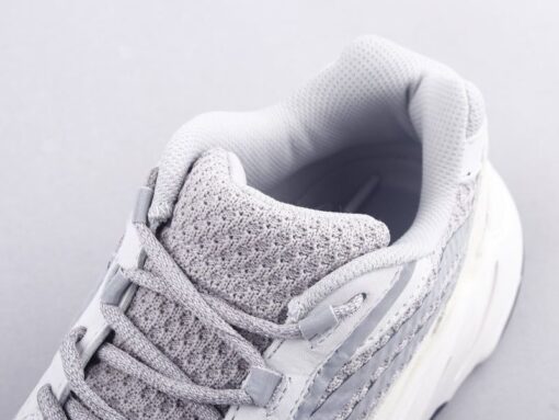 Yzy 700 Static Sneaker