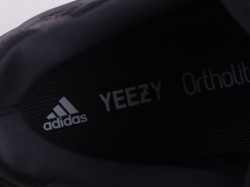 Yzy 700 Vanta Sneaker